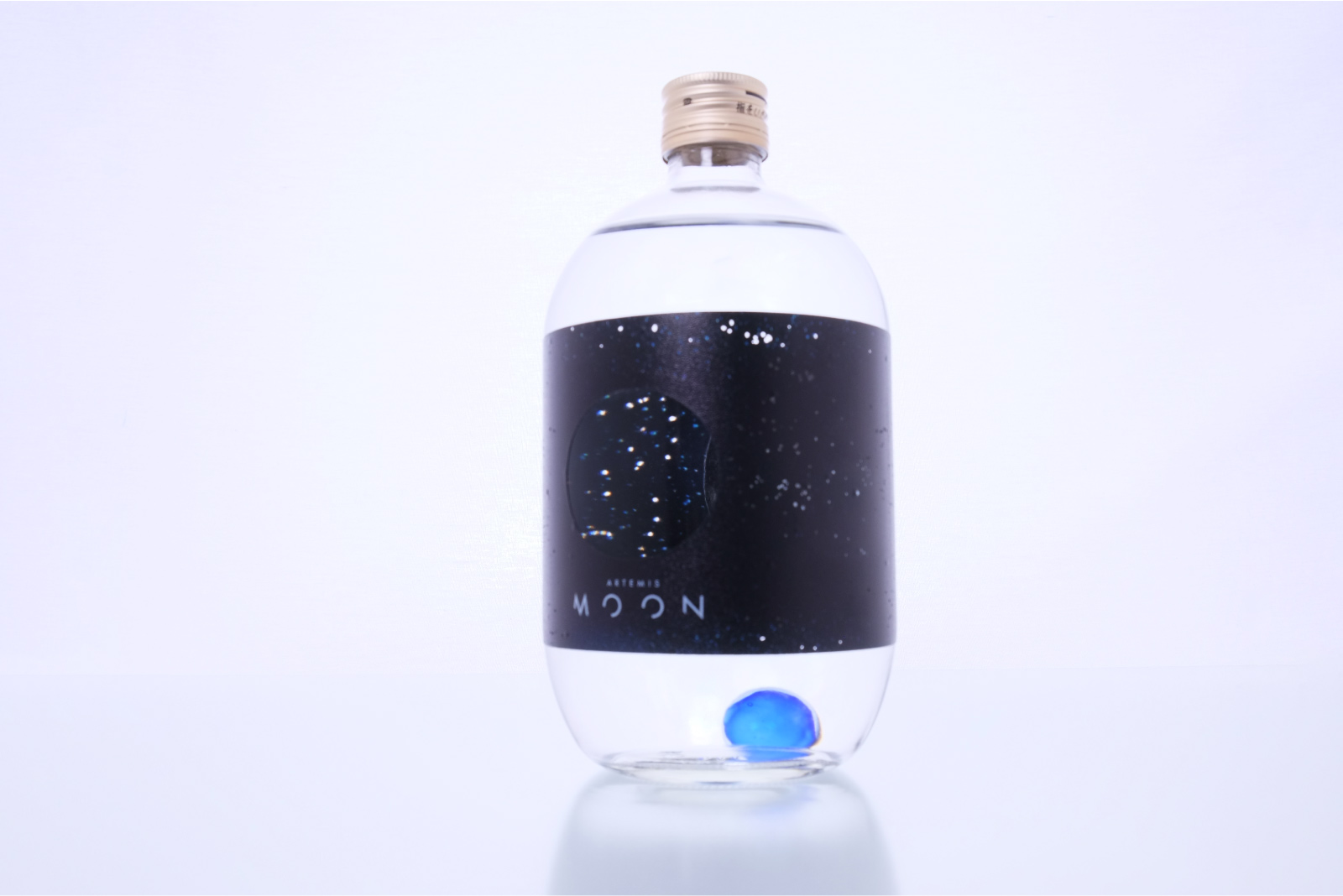宇宙デザインの日本酒